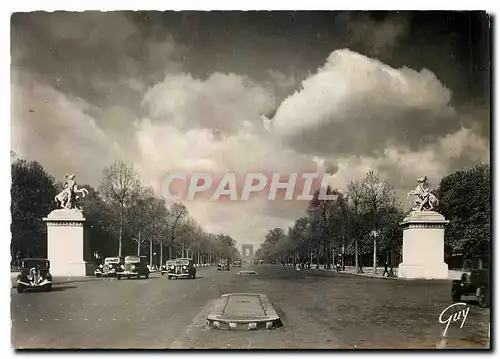 Cartes postales moderne Paris et ses Merveilles Avenue des Champs Elysees Automobile