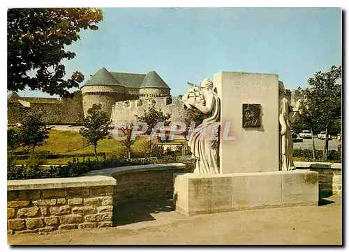 Cartes postales moderne Brest Nord Finistere le Chateau et le Monument de l'Amiral Cras