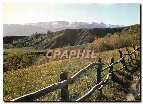 Cartes postales moderne Paysage de Cerdagne Au fond le Pic Carlit