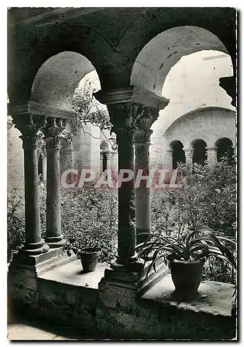 Cartes postales moderne Saint Remy de Provence L'ancien monastere St Paul de Mausole