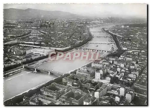 Cartes postales moderne Lyon Hotel des Postes Place Bellecour et Ponts du Rhone