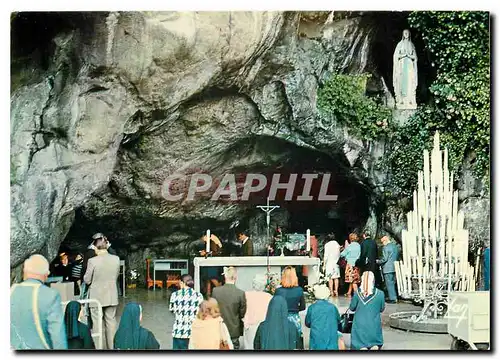 Cartes postales moderne Nos Belles Pyrenees Lourdes La Grotte Miraculeuse