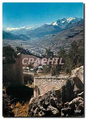 Cartes postales moderne Briancon H A La plus haute ville d'Europe Vue generale Le Champ de Mars et la citadelle depuis l