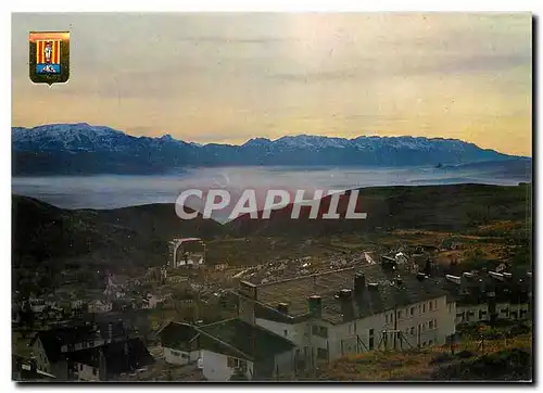 Moderne Karte Lumiere et Couleurs de la Cerdagne Font Romeu Odeillo Vue generale