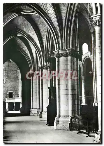 Cartes postales moderne Cathedrale de Nevers Bas cote nord