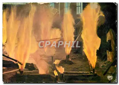 Cartes postales moderne Villedieu les Poeles Manche Fonderie de Cloches Cornille Havard la fonte des cloches de New York