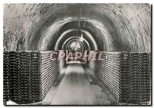Cartes postales moderne En Champagne Une galerie Champagne Mercier Epernay