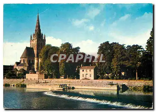 Cartes postales moderne Laval Mayenne l'Eglise d'Avesniere et le barrage sur la Mayenne