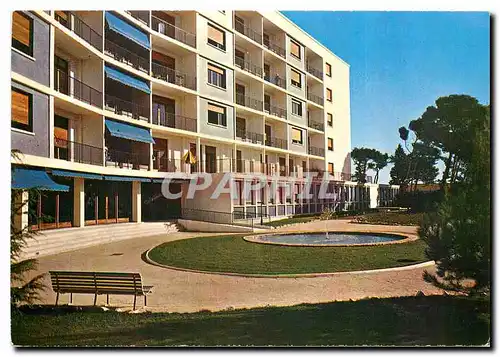 Cartes postales moderne Nimes serre Cavalier Centre de soins pour personnes agees l'Amandier