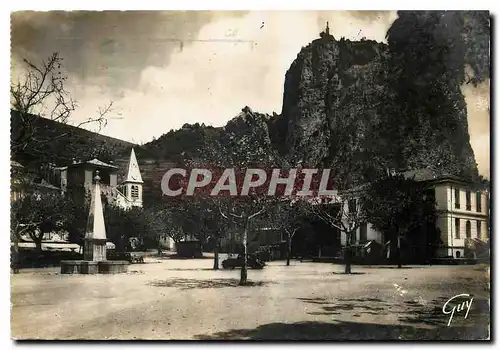 Cartes postales moderne Castellane B A Place de la Grave Le Roc