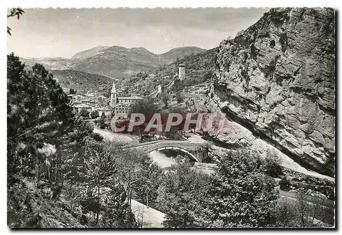 Cartes postales moderne Castellane B A sur les bords du Verdon ses sites historiques et ses belles montagnes