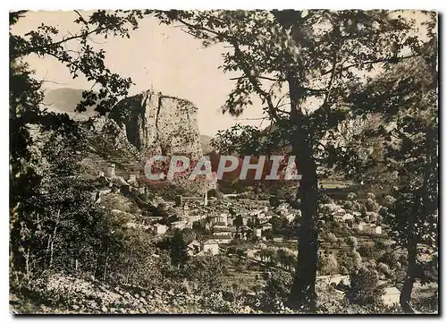 Cartes postales moderne Castellane B A sur la Route Napoleon Vue generale et le Roc