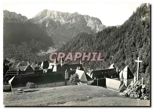 Cartes postales moderne Monastere de la Grande Chartreuse Isere Vue generale au fond le Charmant Som