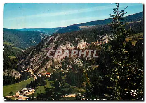 Cartes postales moderne La Franche Comte Pittoresque Route de Morez aux Rousses Jura La Vallee des Rivieres