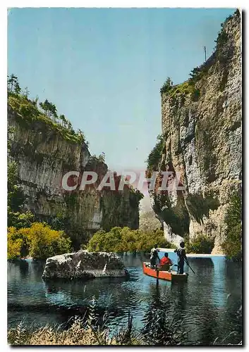 Cartes postales moderne Les Gorges du Tarn Promenade en Barque dans le defile