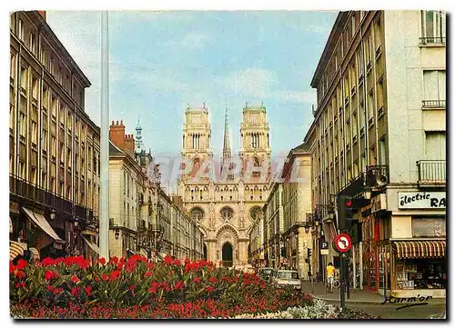 Cartes postales moderne Orleans Loiret Rue Jeanne D'Arc et la Cathedrale
