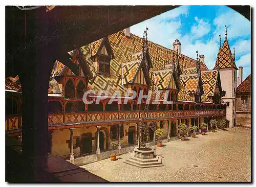 Cartes postales moderne Beaune Cote d'Or La cour d'honneur et le batiment principal