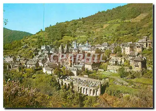 Cartes postales moderne L'Aveyron touristique Conques en Rouergue Vue generale dominee par la Basilique Sainte Foy