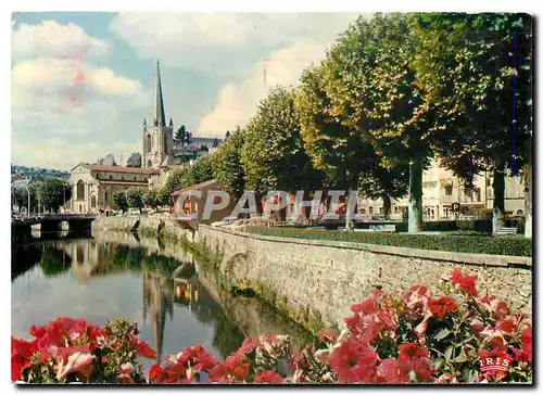 Cartes postales moderne Tulle Correze Les bords de la Correze et la Cathedrale