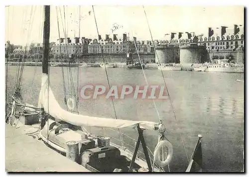 Cartes postales moderne St Malo Le Bassin vers la Grande Porte Bateau