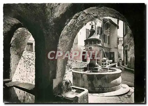 Cartes postales moderne Saint Paul de Vence La vieille fontaine et le lavoir