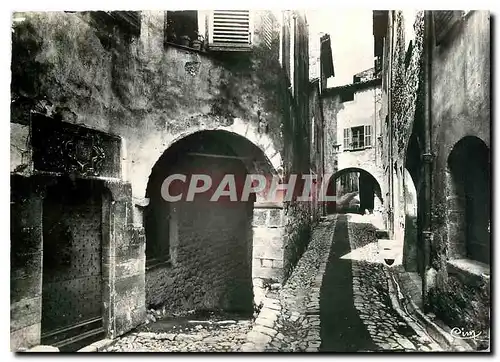 Cartes postales St Paul de Vence A M Ses Remparts son Eglise sa Fontaine Une Porte antique