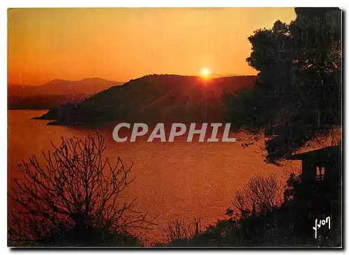 Cartes postales moderne Couleurs et Lumiere de France La Cote d'Azur miracle de la nature Coucher de soleil sur le Cap d