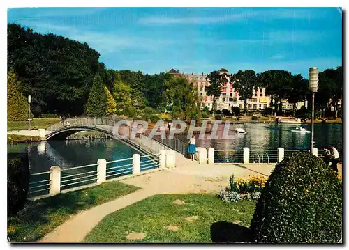 Cartes postales moderne Station Thermale de Bagnoles de l'Orne Orne La residence du lac