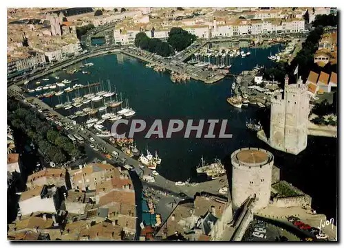 Cartes postales moderne Couleurs et Lumiere de France La Rochelle Charente Maritime Vue generale du Port au centre de la