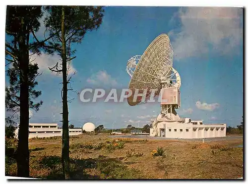 Cartes postales moderne Pleumeur Bodou Le Centre de Telecommunications par satellites L'antenne P B 2