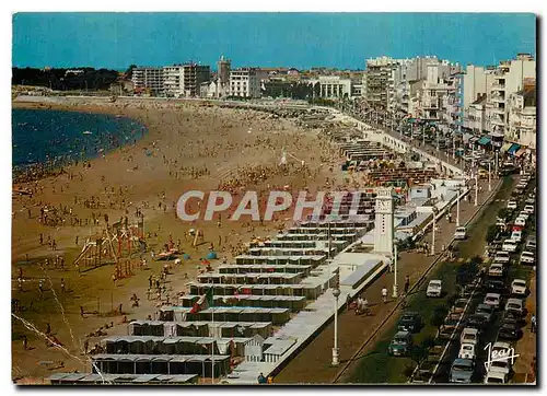 Cartes postales moderne La Vendee Les Sables d'Olonne La plage et le remblai