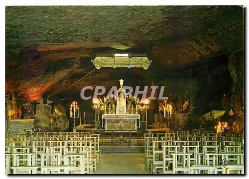 Cartes postales moderne Remonot Doubs Interieur de la Grotte Chapelle L'Autel de la Pitie de Marie