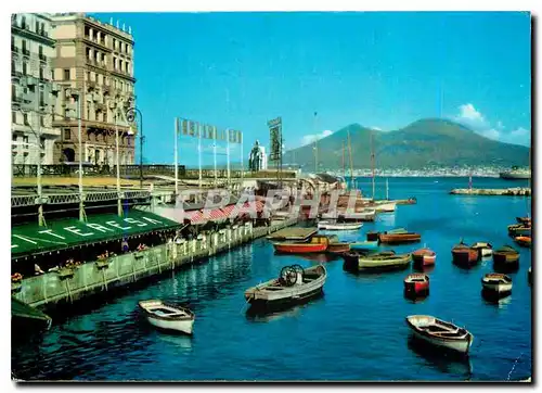 Cartes postales moderne Napoli Lucia et Vesuvio