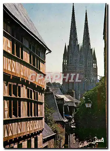 Cartes postales moderne Copuleurs de Bretagne Quimper Les fleches de la Cathedrale St Corentin