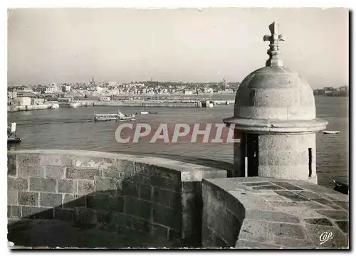 Cartes postales moderne Saint Malo Vue sur Saint Servan depuis les Remparts