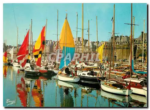 Moderne Karte Bretagne Cote d'Emeraude Saint Malo Cite Corsaire Le Port des Yachts a l'arrivee d'une course cr