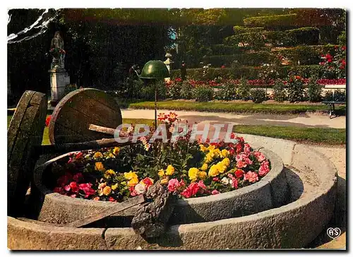 Cartes postales moderne Coutances Manche Le jardin public le pressoir a cidre et le colimacon