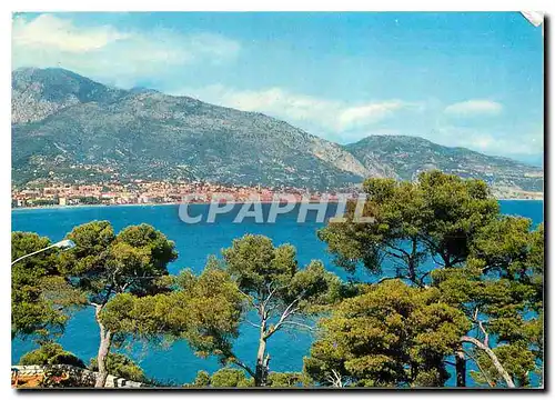 Cartes postales moderne Les Sites Merveilleux de la Cote d'Azur Menton A M vue generale sur la Ville et l'Italie prise d