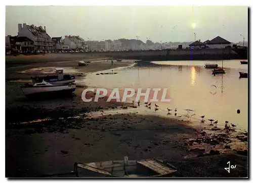 Cartes postales moderne La Bretagne en Couleurs Quiberon Lever du Jour sur Port Maria a maree Basse