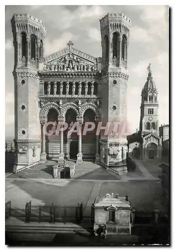Cartes postales moderne Lyon Notre Dame de Fourviere