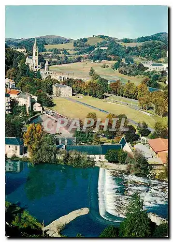 Cartes postales moderne Lourdes la BAsilique et la Basilique Souterraine Saint Pie