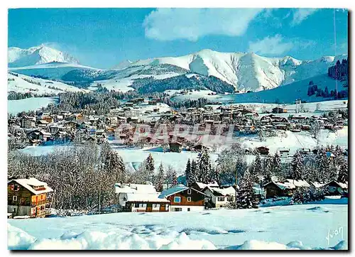 Cartes postales moderne Megeve Haute Savoie Vue generale de la Station sous la neige et au fond le Mont Blanc