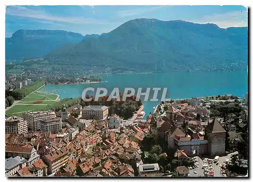 Cartes postales moderne Annecy Haute Savoie La vieille ville et le lac