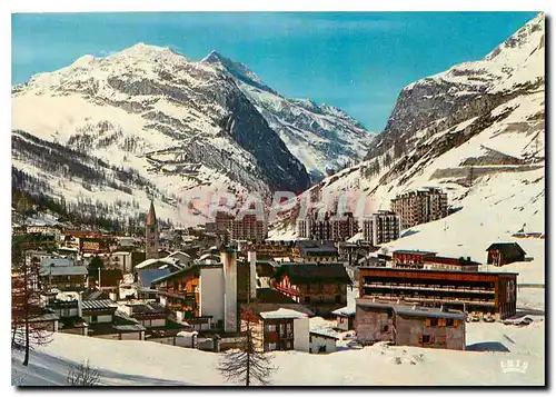 Cartes postales moderne Val d'Isere Savoie La Station la Daille et le Mont Pourri