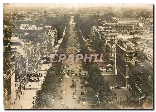 Ansichtskarte AK Paris en Flanant Avenue des Champs Elysees