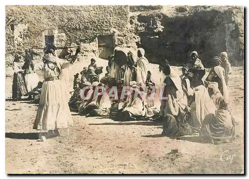 Ansichtskarte AK Scenes et Types Danses d'Ouledes Nails dans le Sud