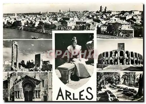 Cartes postales moderne Arles Vue Panoramique