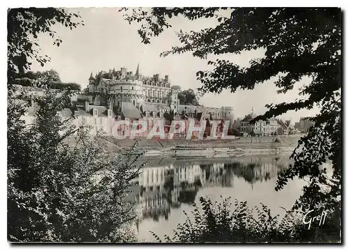 Cartes postales moderne Amboise L et L Le Chateau eneadre dans la verdure