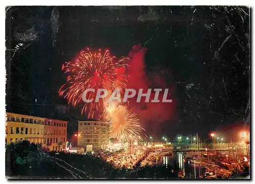 Cartes postales moderne La Cote d'Azur inoubliable Saint Raphael la nuit Feux d'Artifice