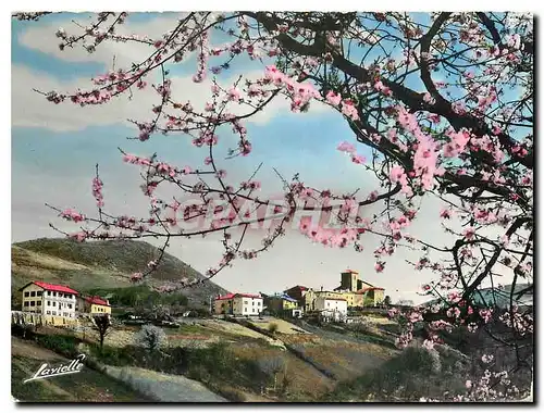 Cartes postales moderne Printemps en Pays Basque le village de Biriatou vu depuis l'Espagne